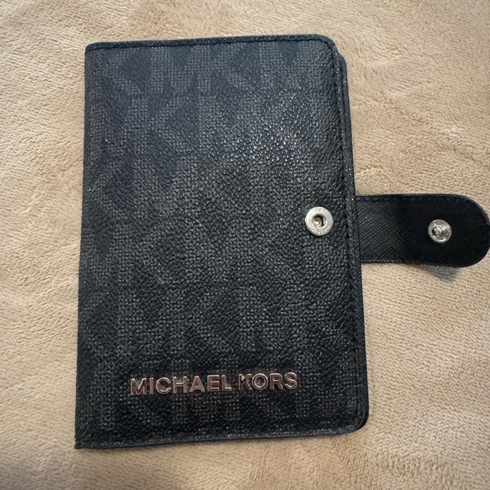 Michael Kors Black Textured Wallet